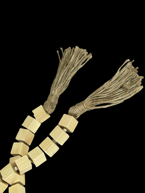 collar decorativo pepas y borlas  90cm