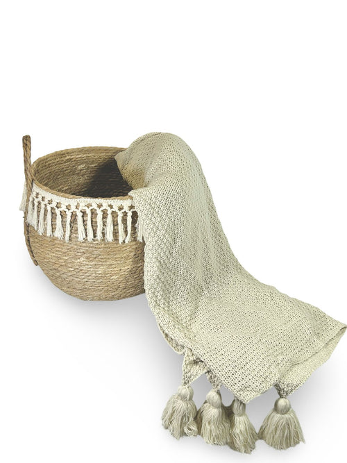 manta tejida borlas  127x152 cm