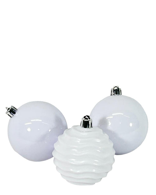 paquete de bolas blanca  x20 unidades de 7 cm
