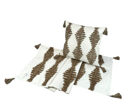 Cojin funda rombos cafe 45x45cm ( no incluye relleno )