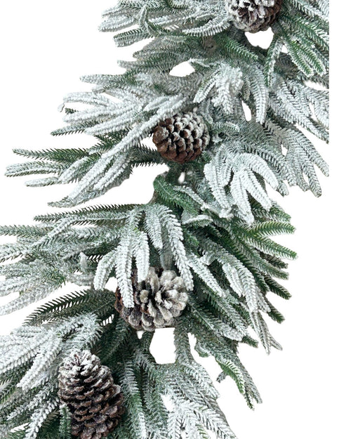Guirnalda nevada con piñas 2.70cm